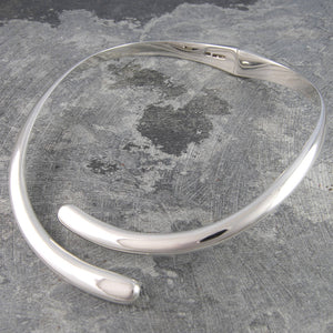 Overlapping Solid Sterling Silver Choker Necklace