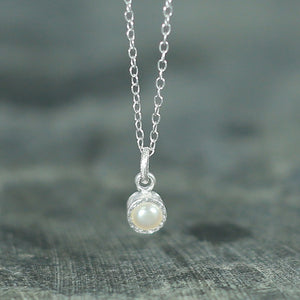Textured White Silver Pearl Necklace