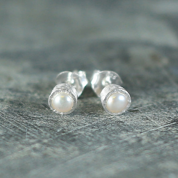Textured Silver White Pearl Studs