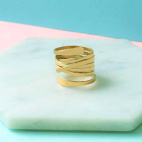 Gold Ribbon Overlapping Contemporary Ring