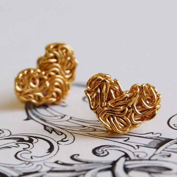 Mesh Heart Gold Stud Earrings