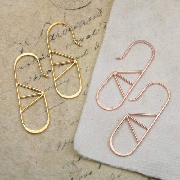 Gold Geometric Oval Wire Hoop Earrings
